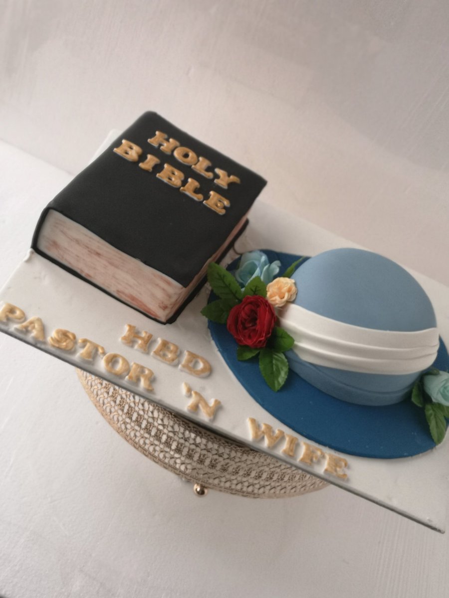 thobekiletoh's tweet photo. When we bake we make sure
#Pastorcake
#biblecake #hatcake
#pastorwifecake
#CakeBossLady in Kempton park Rhodesfield, Sandton, Centurion and deliver nationwide 0847363160
#DJSBU https://t.co/uQl1verbHE