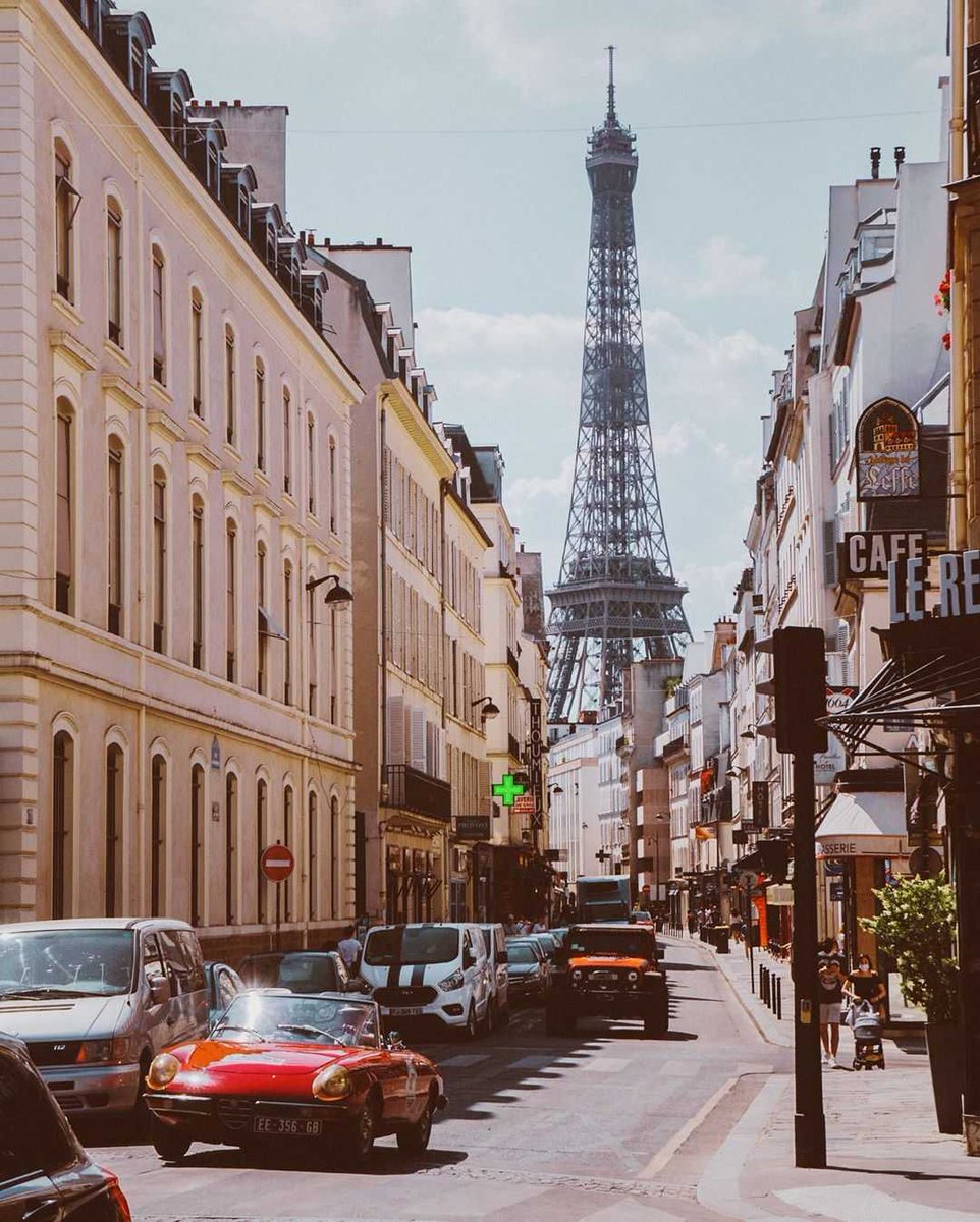 INNSiDEIbiza's tweet image. The sun is shining in our beloved city. 

 #StayCurious