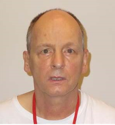 ALERT | We are working to locate &amp; arrest Scott Jones, a dangerous high-risk sex offender wanted Canada-wide for being unlawfully at large. Designated dangerous offender w violent sexual assault history. Do not approach, immediately call 911. #yyj 

vicpd.ca/2020/09/25/ale…