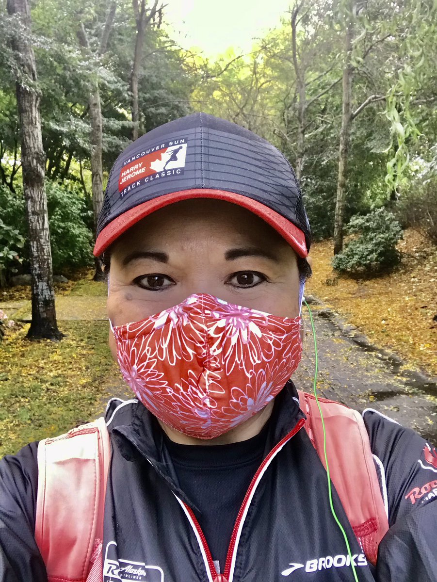 debrakato's tweet photo. Overcast chilly 1K run for Harry Jerome’s 80th birthday. I love this photo of world class athletes Harry & Muhammad Ali! Please run to honour him!
#RunforHarryJerome80 #thesweatlife #septemberchallenge #vancouver #harryjerome #tributerun https://t.co/aldFueg81g