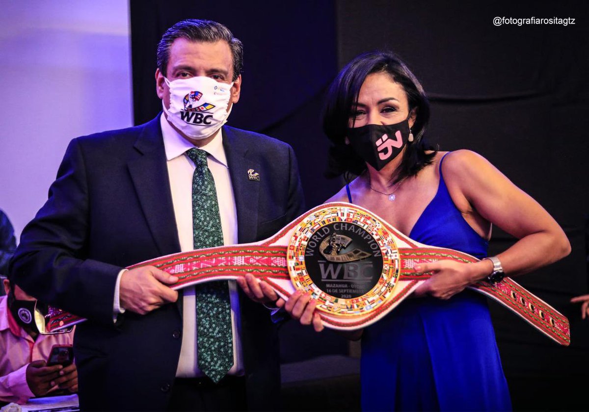 wbcboxeo's tweet photo. Julio César Chávez fue el ganador de la pelea de exhibición y así, se queda con el Cinturón Otomí 🔰🥊#OtomiBelt #OrgulloEdoméx #Rubico https://t.co/8lw1Np5l2G