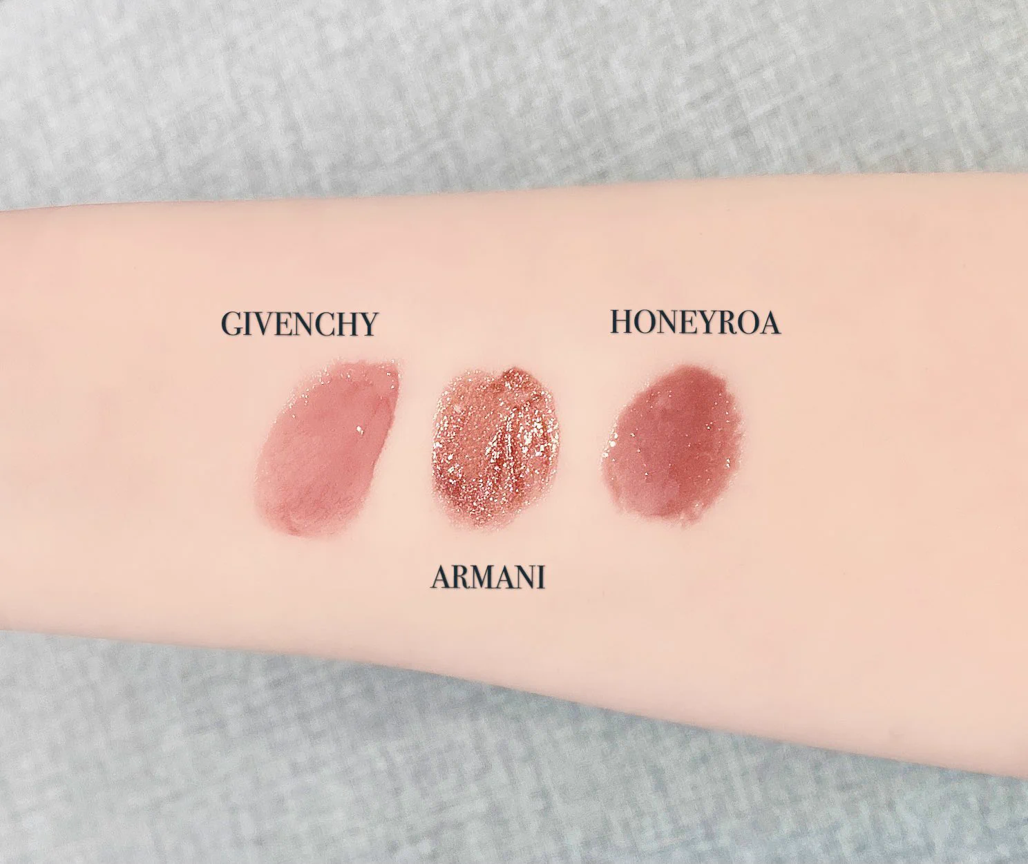 モテな「艶粘膜リップグロス」。唇が乾燥する時期には「大人むっちり」とか「色っぽ可愛い」がお勧め。