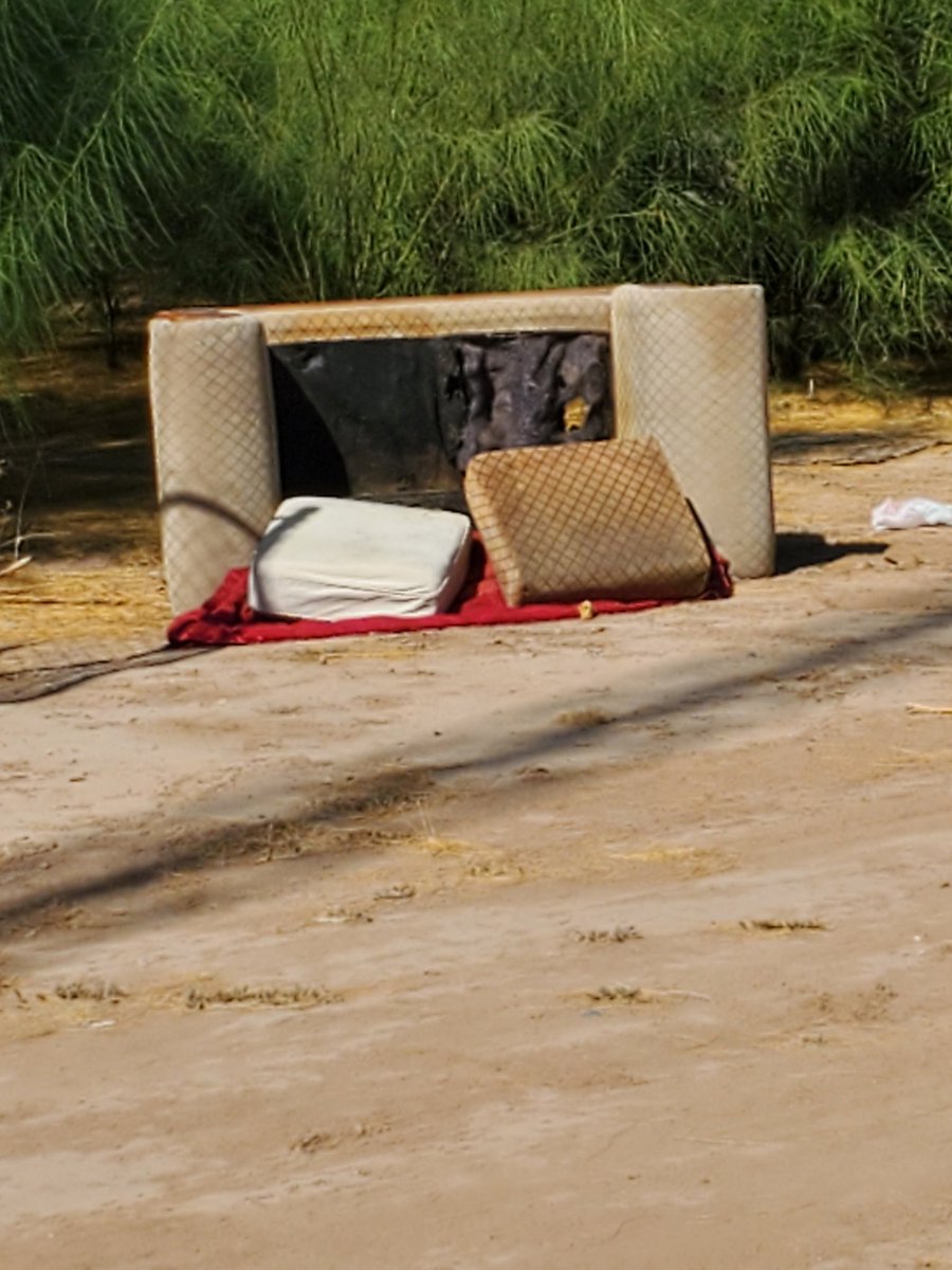 UnityCreating's tweet image. Children deserve a clean planet. Creating Unity picking up trash. @UnityCreating @YumaFireDept @TSABGCYuma @TSABGCYuma @CRMISSION @CityofSomerton @SanLuisAZGov @YumaChamber @YumaAZNews @USDA