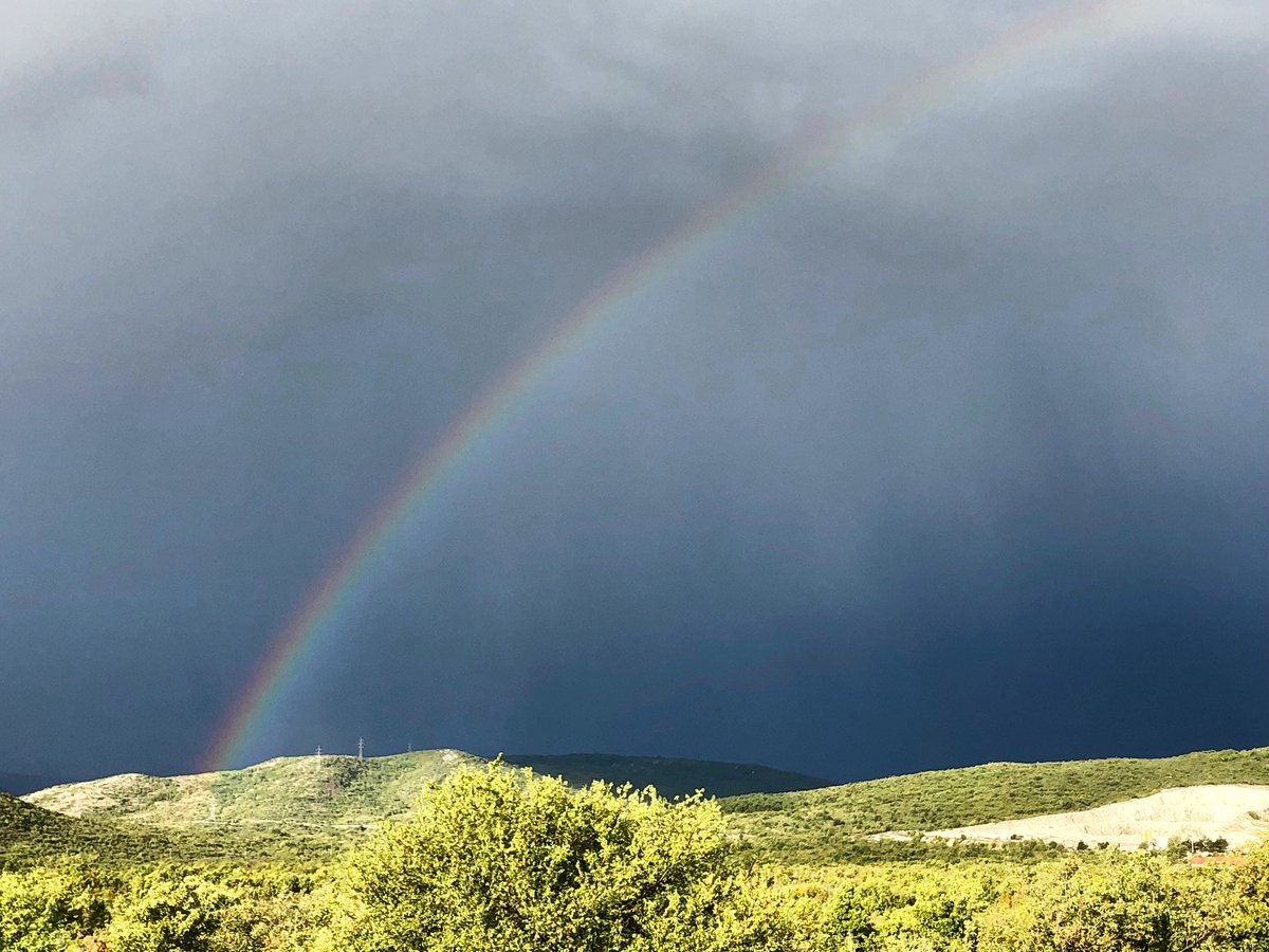 LightWander's tweet image. In the moments a variety is presented,
the dark makes the light seem brighter,
the choices clearer,
 the focus sharper...
to find a feeling of 
a rainbow amidst a storm...