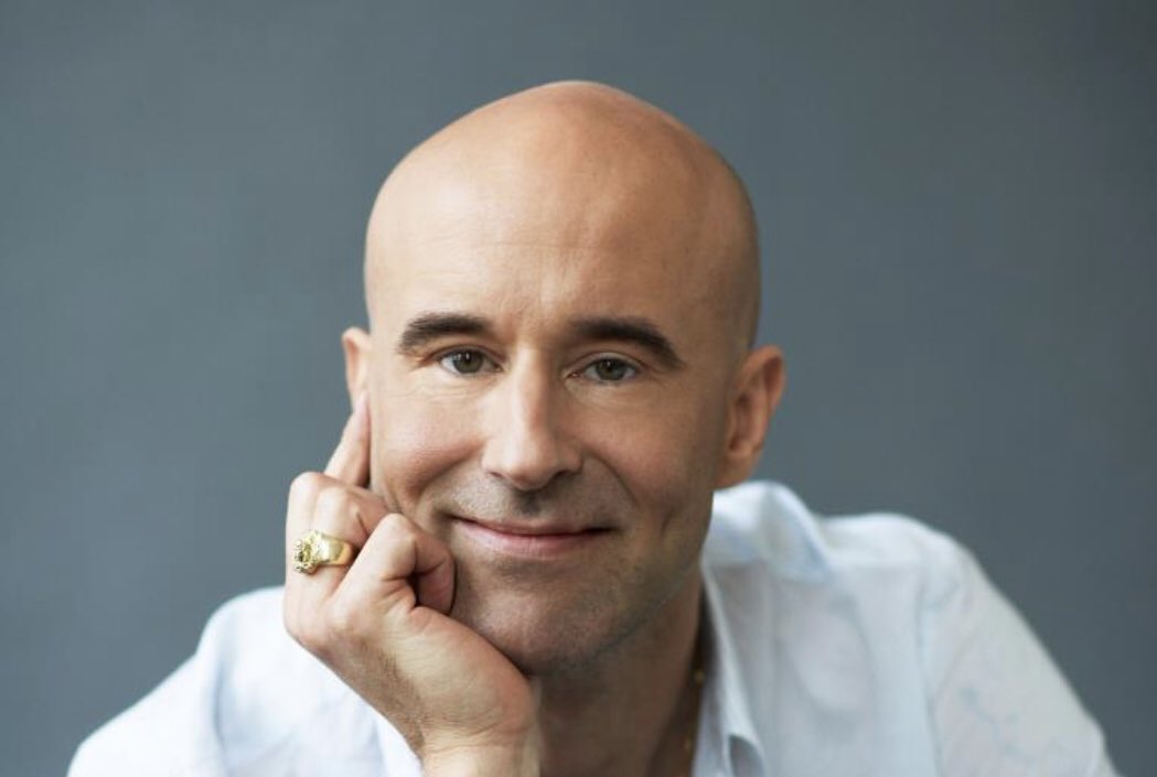 svenskakyrkan's tweet photo. Börja din dag med morgonmeditation med Mark Levengood. Eller är det någon annan författare du är nyfiken på. Följ Bokmässan 2030 - se människan här: https://t.co/9SlBQFgeq6 #bokmaessan2020 #svenskakyrkan https://t.co/Ygr3YAO1os