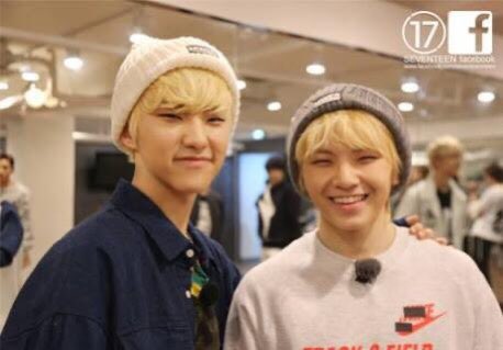 久しぶり見たweverseの長髪ホシくん…… この頃ちょうど2人とも金髪で