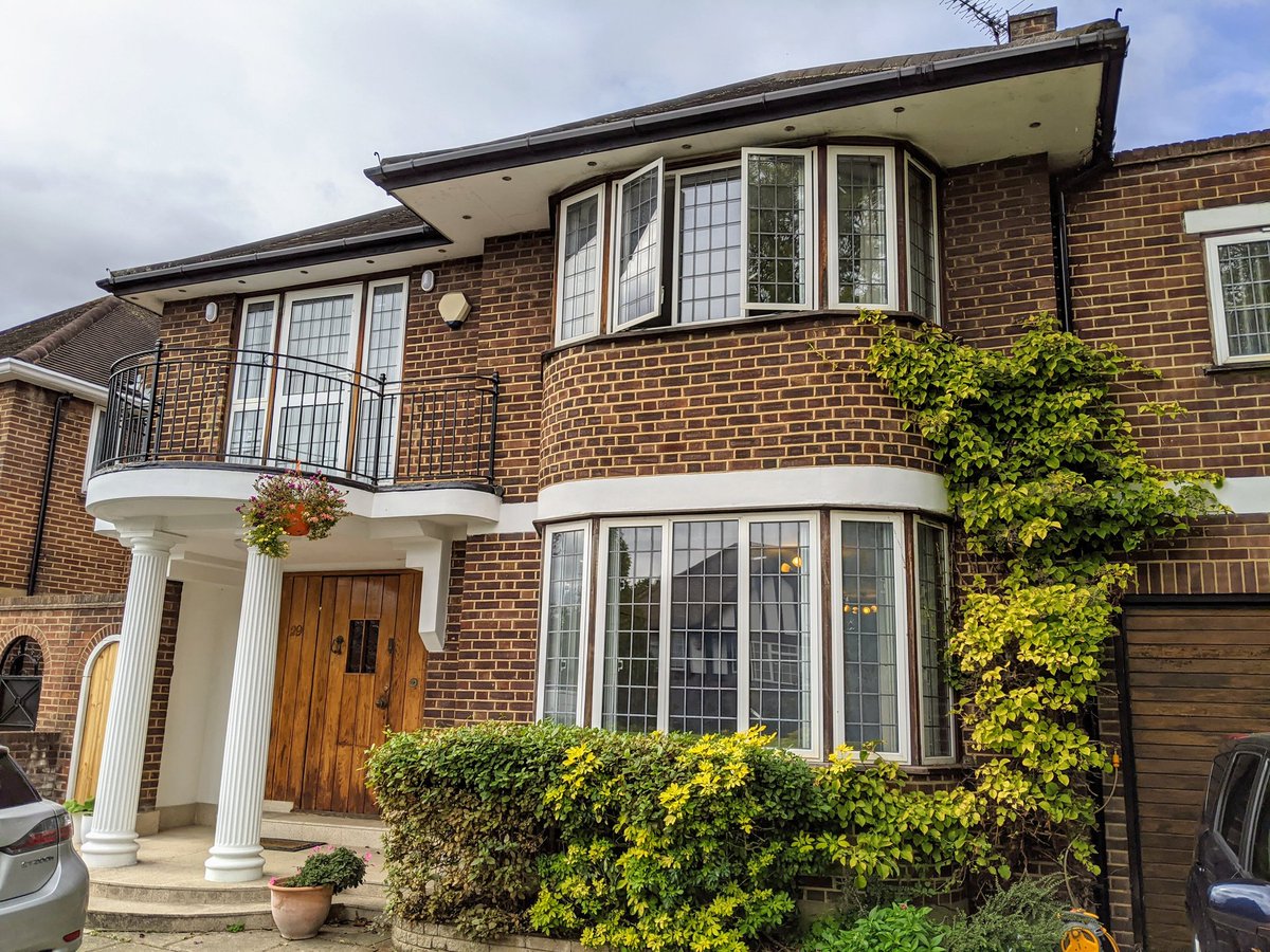 rkuk_official's tweet photo. Rissho Kosei-kai London Dharma Centre is now open! We look forward to welcoming you 🙏
#RKUK #BuddhismUK #BuddhistUK #LotusSutra #NMHRGK #NamuMyohoRengeKyo #BuddhistCentre #DharmaCentre https://t.co/DAZDzAYYSV
