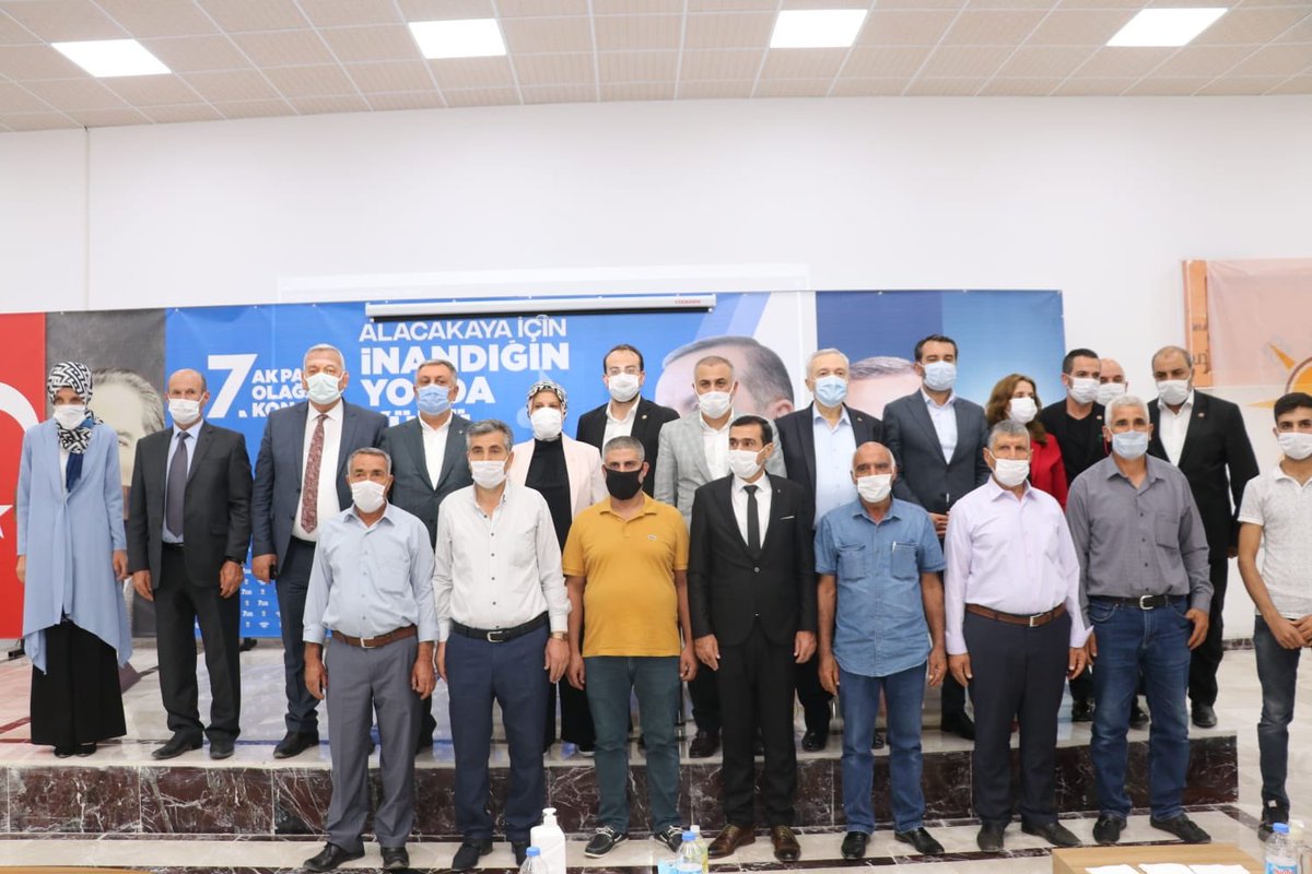 Alacakaya İlçemizin 7. Olan Kongresini gerçekleştiriyoruz. Hayırlı olsun. <a href="/Akparti/">AK Parti</a> <a href="/erkankandemir/">Erkan Kandemir</a>