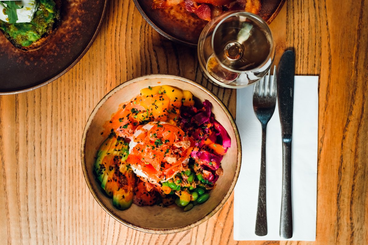 BOOK FOR TONIGHT! l8r.it/cGyf We were fully booked yesterday and unfortunately had to turn some lovely people away. Book Now and try our very popular Poke Bowl with Lambton &amp; Jackson Smoked Salmon  #pokebowl #book #healthy #waterloo #se1