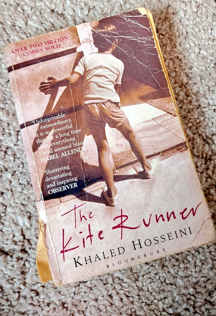 I'm going to pause a bring attention to my favourite book when I was younger (Kite Runner by  @khaledhosseini) & favourite book now (BONW by  @MarlonJames5)!