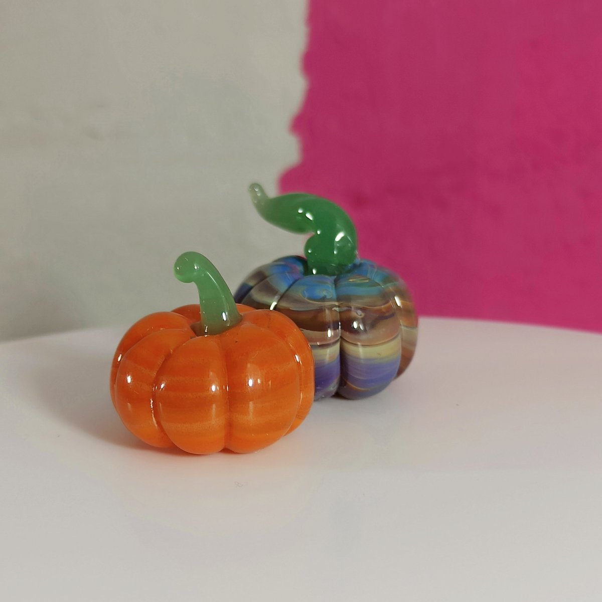 Thanks for the great reaction to my little pumpkins.
Now available on Etsy 

etsy.com/uk/listing/877…

#Halloween2020 #QueenOf #SBS #SaturdayMotivation