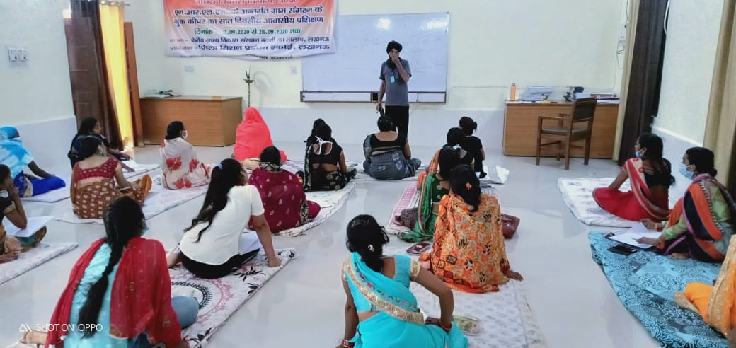 NrlmL's tweet photo. VO BK training at RIRD, BKT organized by DMMU Lucknow https://t.co/84OZfPaZF3