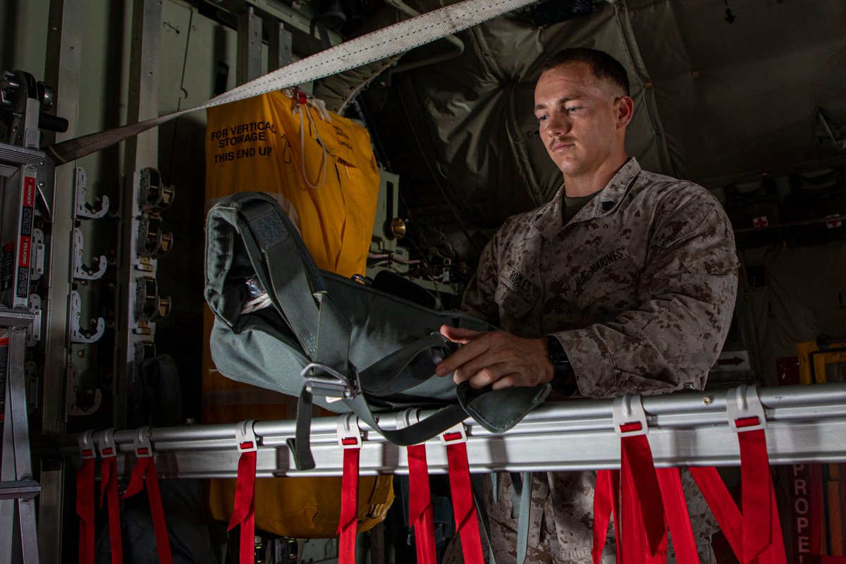 Meet the @SPMAGTF_CR_CC : Sgt Jordan Robles Job: @USMarineCorps Flight Equipment Technician Hometown: @westpalmbch “I enjoy knowing I have Marines relying on me when it comes to mission accomplishment and knowing what I do is part of the bigger picture” #Knowyourmil