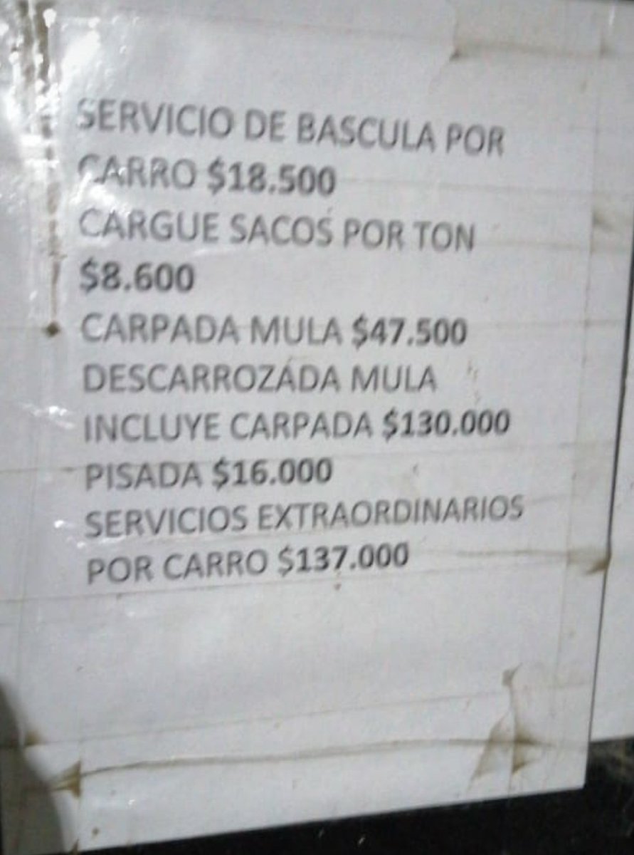 JuanGui38980163's tweet photo. @Supertransporte @MinTransporteCo @PGN_COL  y dice la norma que la carga es libre de cargue y descargue y miren el aviso en @zfbaq  zona franca b/ quilla así se atraca a los transportadores de carga en todas partes. https://t.co/he0M4msK0o