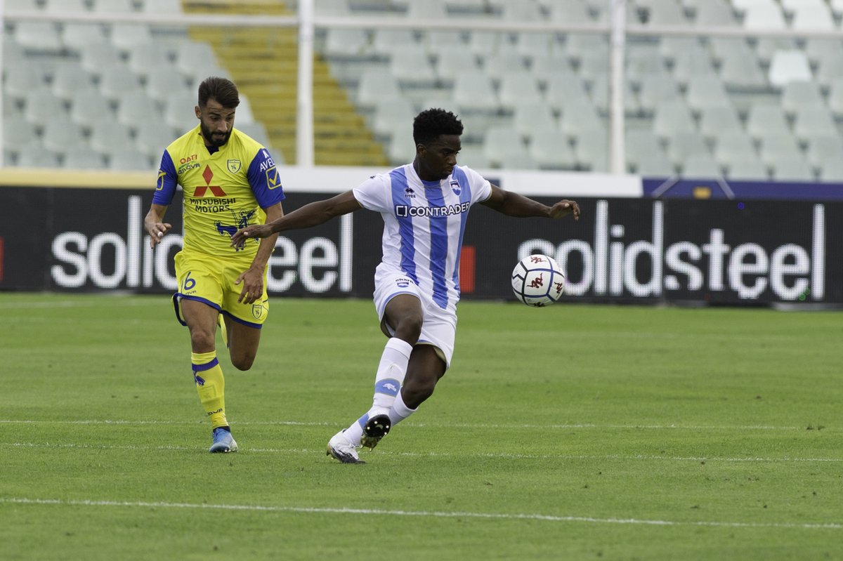 PescaraCalcio's tweet photo. 📸 #PESCHI #forzapescara @Lega_B https://t.co/kgCa6FU94T