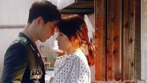1. Descendants Of The Sun This was my very first Kdrama and i just love this drama! I'm thankful that this drama enter into my life and I was introduced into Kdrama . Worth watching, best storyline best acting.Everything was perfect and best. #SongJoongKi  #SongHyeKyo 