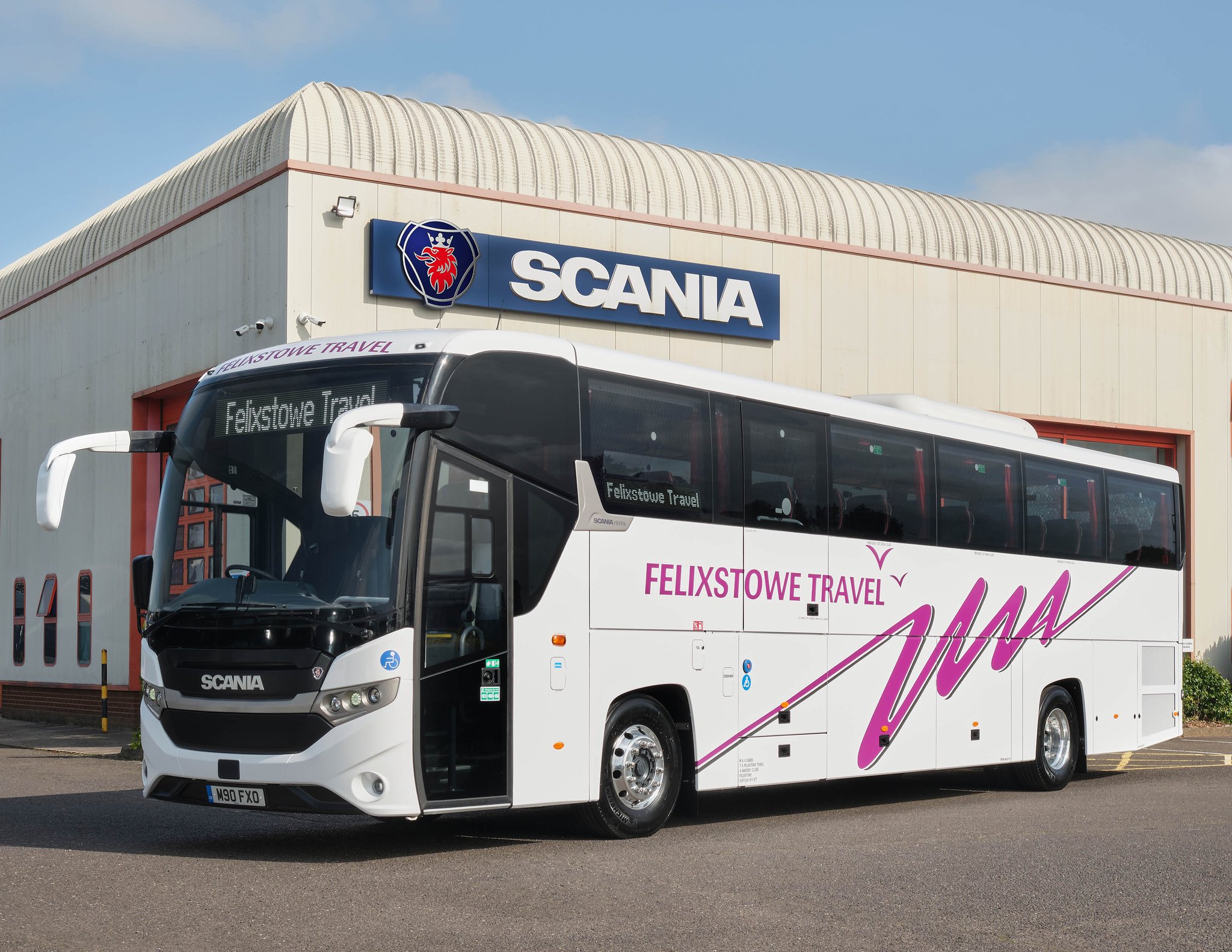 Scania UK on Twitter "Felixstowe Travel have recently taken delivery of a new Scania Interlink