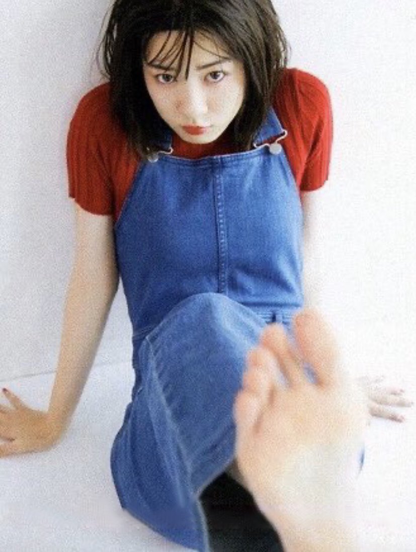 足指裏キシリ on X: 永野芽郁 足裏ベスト4 サイズ 不明 お顔は小動物系の可愛さ、でも足指が長い！このギャップ最高😍 足裏 足裏フェチ  足指裏 足指 永野芽郁 女優 かわいい t.coKCxezDzWV9  X