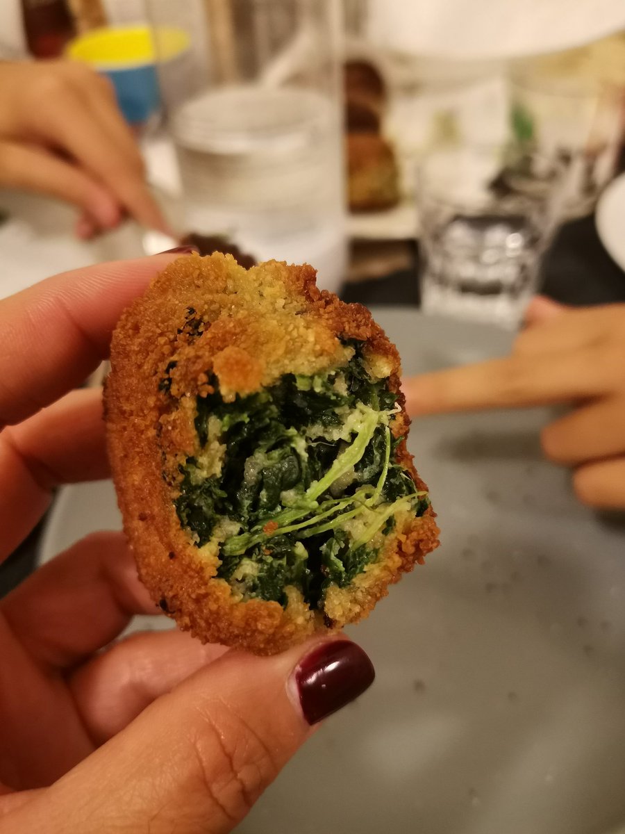 LaCampo4's tweet photo. When you are so desperate in getting your kids eat vegetables that you end up frying, in best italian tradition #maternity #momsproblems (they ate everything!) https://t.co/d9hdeAmBku
