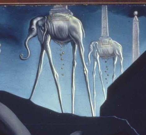 3/ Dali, figure du surréalisme, accentue ce sentiment d’étrangeté avec l’apparition d’éléments très présents dans son œuvre : éléphants aux longues jambes portant un obélisque et lâchant des « œufs », visages mous et coulants, fourmis (symbole de décomposition) …