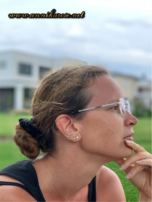 Bei #Freunden ein bissel #Konversation ;) https://t.co/0eOwODiBjF<a href="/tag/freunden"class="tags">#Freunden</a><a href="/tag/konversation"class="tags">#Konversation</a>