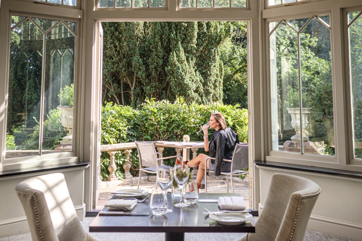 Shhh we have a little secret ''Save 20% OFF this Autumn''🍂

Save 20% this autumn on dining at Rowhill Grange, when you visit us Monday - Thursday. Available until the end of November. 

Click here for more information: bit.ly/autumndiningat…