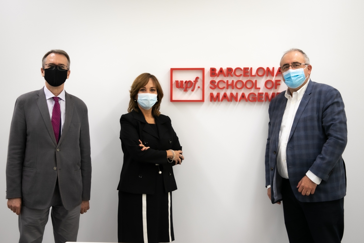 La #UPF_BSM y <a href="/Mercadona/">Mercadona</a> crean una cátedra para potenciar la #economíacircular. 

La cátedra tendrá una duración de tres años y estará dirigida por <a href="/carolinaluisb/">Carolina Luis Bassa</a>, directora del Departamento de Business and Management Strategy de la UPF-BSM. 

👉🏻 ow.ly/MkvN50BBWhO