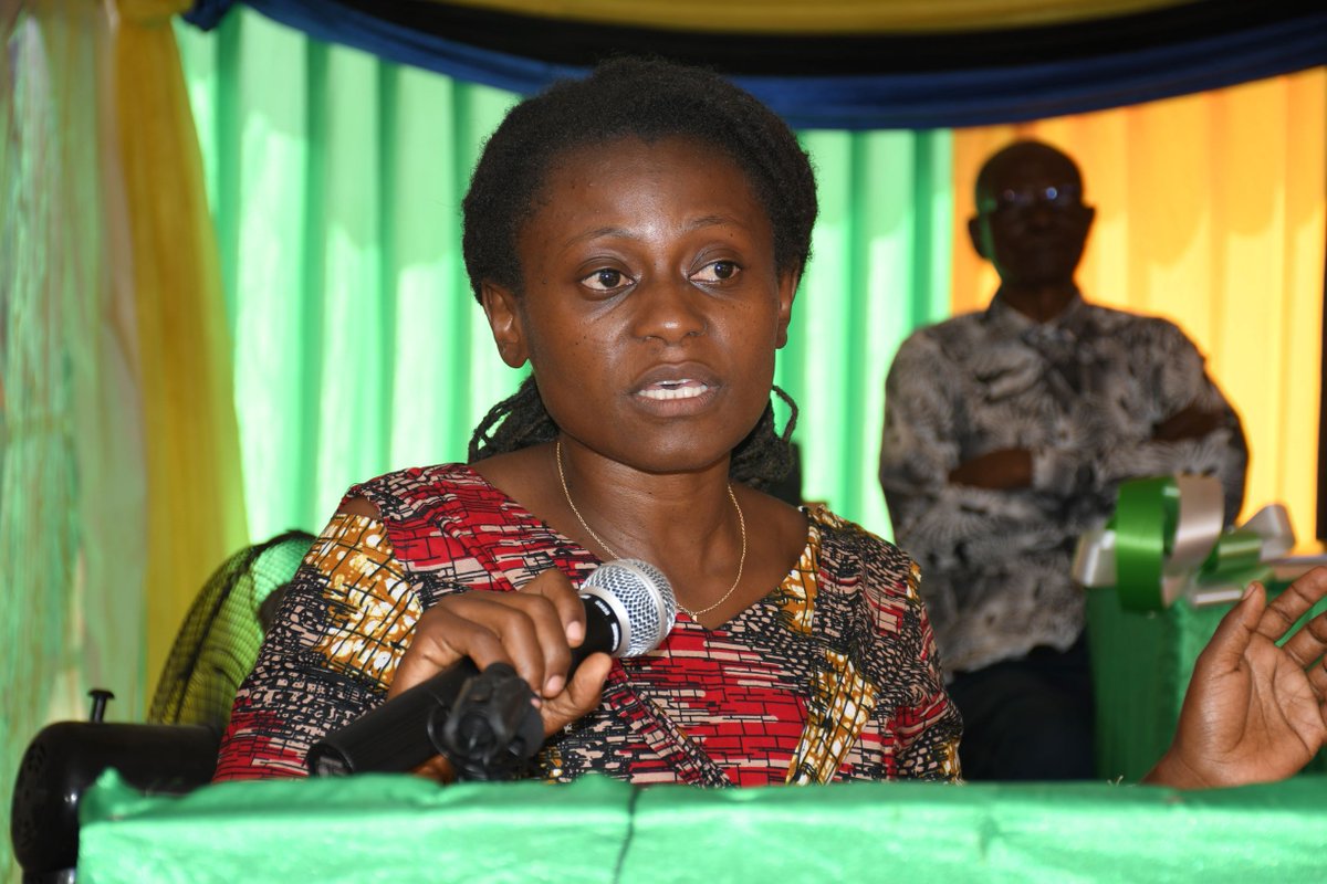 Kituo cha mafunzo ya Kilimo SAT kilianzishwa mwaka 2013 na tayari kimefanikiwa kufundisha watu 5,500,vikundi vya wakulima 300 na wakulima 7,500 wamepata mafunzo ya kilimo hai na kuongeza thamani za bidhaa za kilimo na mifugo.

-Janet Maro@Mkurugenzi SAT