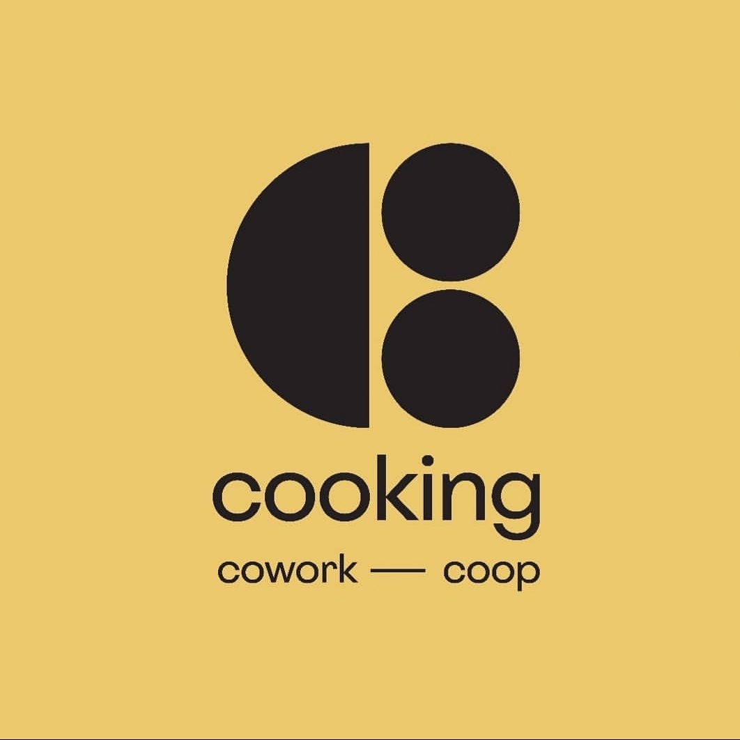 cookingirona's tweet photo. doncs ja ha passat 1️⃣ any (i quin any😱!!): el setembre del 2️⃣0️⃣1️⃣9️⃣ estrenàvem local+nova imatge gràfica, i començàvem l'aventura de compartir un espai fantàstic acabat de reformar amb més d'una trentena de membres de la cooperativa 💥😊 #SomCooking #coworking #cotreball #Girona https://t.co/uAXKEUmGEH