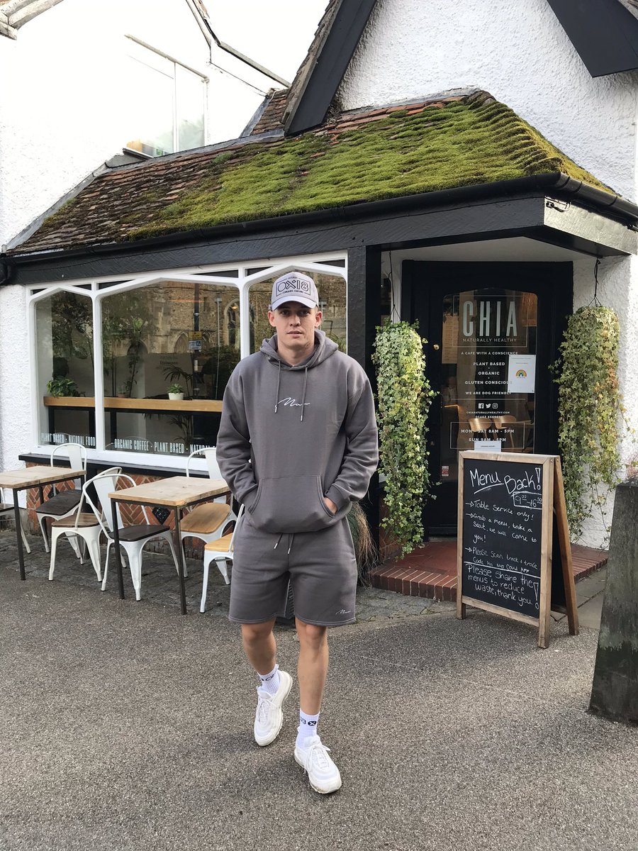 OX18UK's tweet photo. Stone colourway available now https://t.co/BVCk9ZlWuy https://t.co/SvKv22XONR