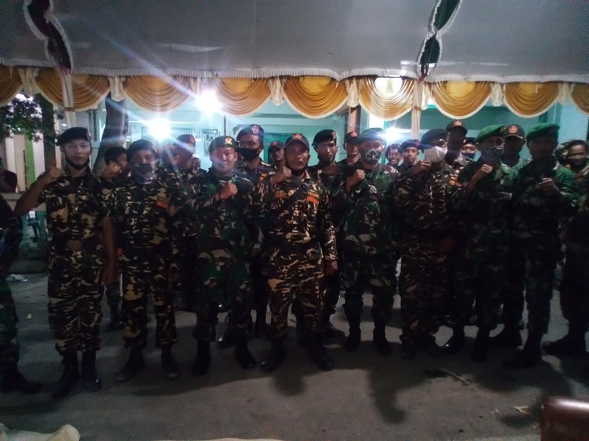 Giat satkoryon Tunjungan dlm acara haul Simbah abdulsyukur dsa Sukorame kec.tunjungan kab.blora Jawa tengah dengan d back up 45 personil Banser &amp; 10 personil TNI yunif 410 ALUGORO