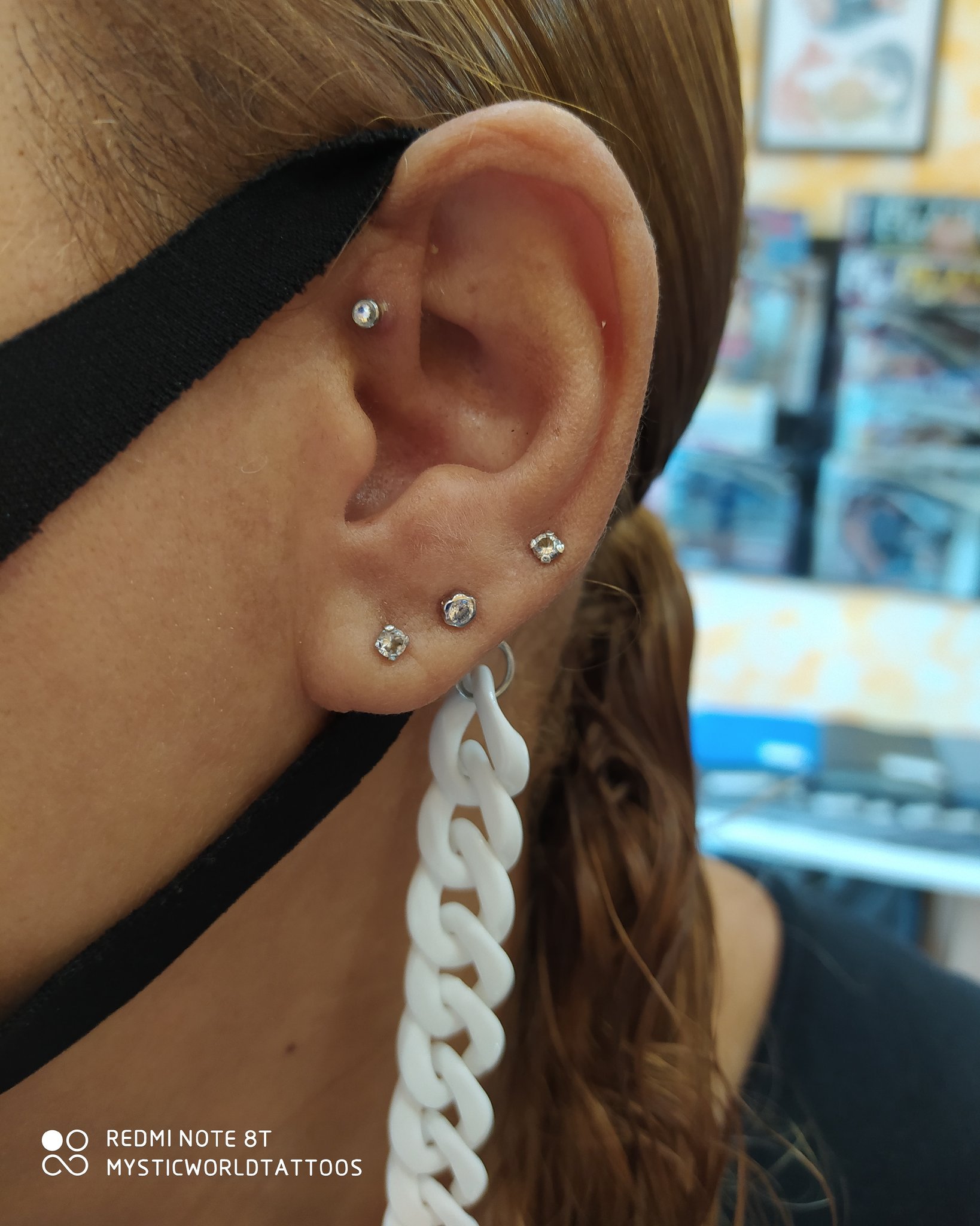 Mystic World Tattoo on Twitter: "Pendientes antihelix. #piercing # antihelix #pendientes #titanio https://t.co/Ktii1oHhk2" / Twitter