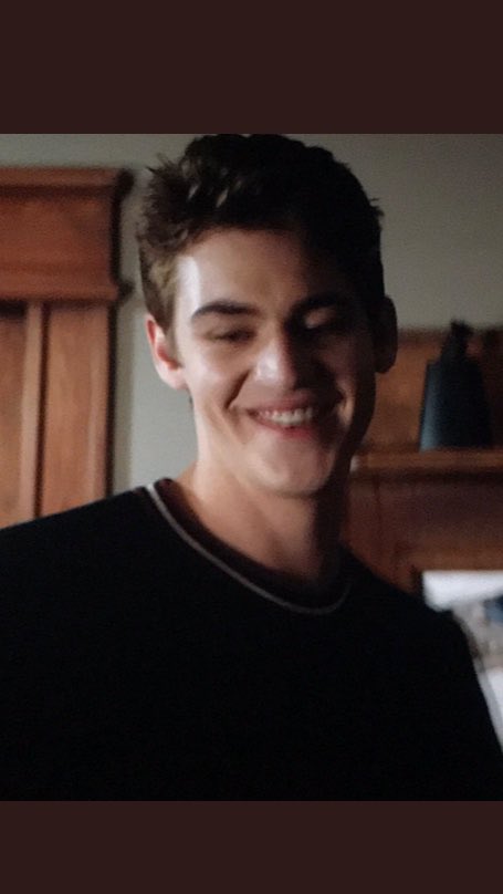 Hero Fiennes Tiffin smiling showing his dimples(A really necessary thread) 