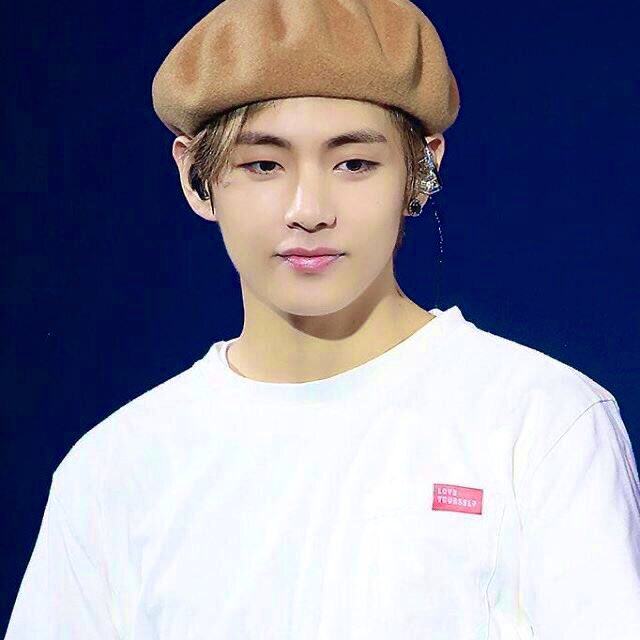 I seriously think Tae owns the Beret look