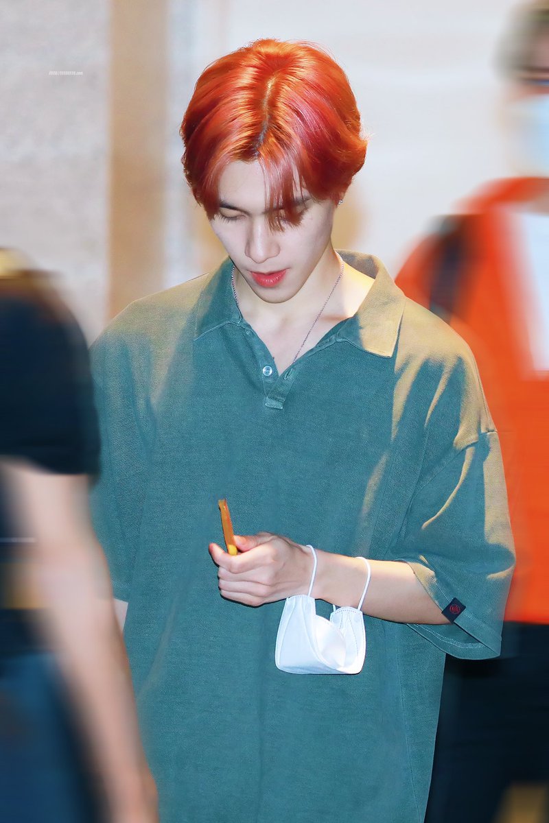 😘😘😘

#WayV #WeiShenV #威神V
#HENDERY #黄冠亨 #nct2020