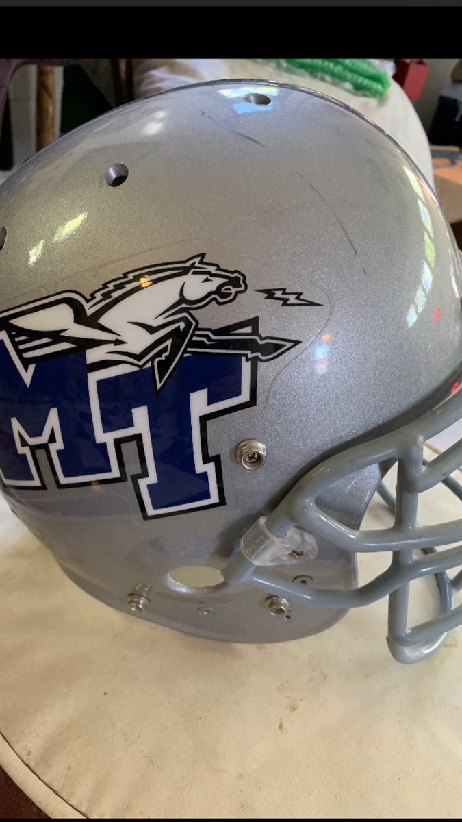 HelmetArch's tweet photo. Helping a friend sell some helmets! DM/email if interested or need to see more pics. Game used Temple, MTSU, Miami, Wake Forest #terriblepics #coolhelmets @RealStuff14 @steeler2032 @WTHelmets @HelmetAficinado @The_HelmetGuy @addicted2helmet @montehorton https://t.co/VGm3Im3ve6