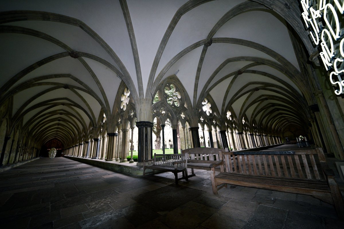 wiltsandbath's tweet photo. Some images taken outside Salisbury Cathedral recently.  #wiltshire #igerswiltshire #salisbury #salisburycathedral #religion #landscapephotography #nikon #nikond750 #instagram #visitwiltshire #wideangle #september https://t.co/Gd5NTuGXvQ https://t.co/LechxKQqiK