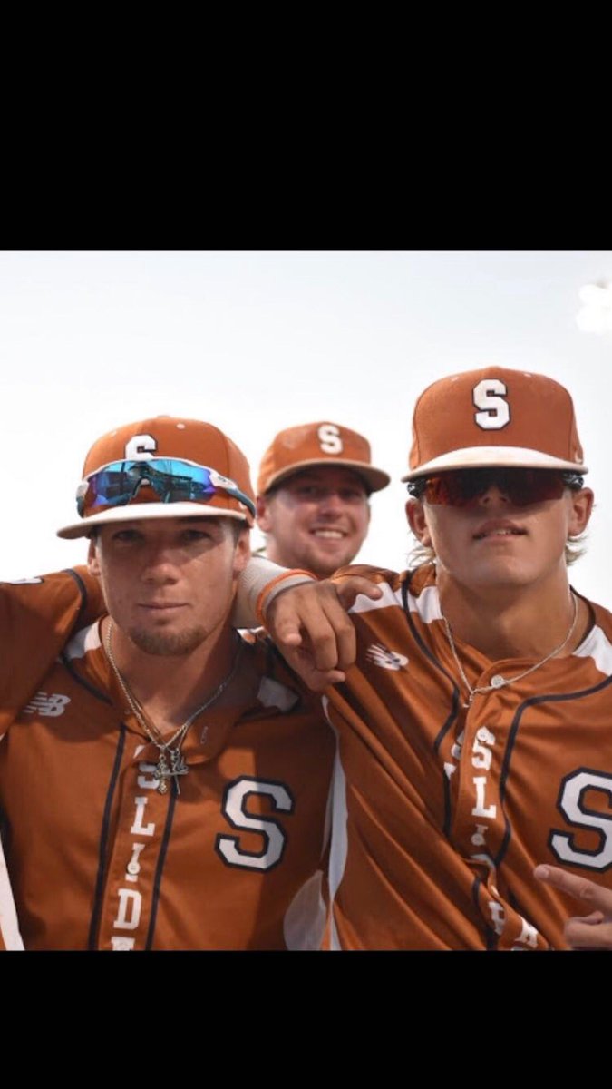 BlakeBenavides4's tweet photo. Happy birthday Dougie! Love you man, goodluck this season and teach me how to Dougie sometime soon💙 https://t.co/gu2DmFDAZT