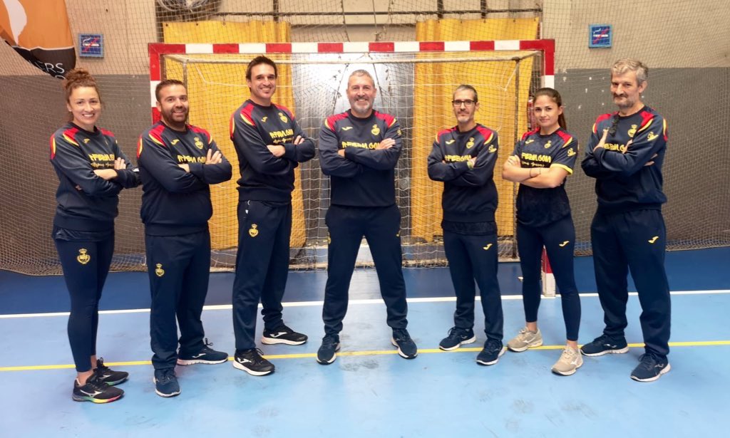 RFEBalonmano tweet picture