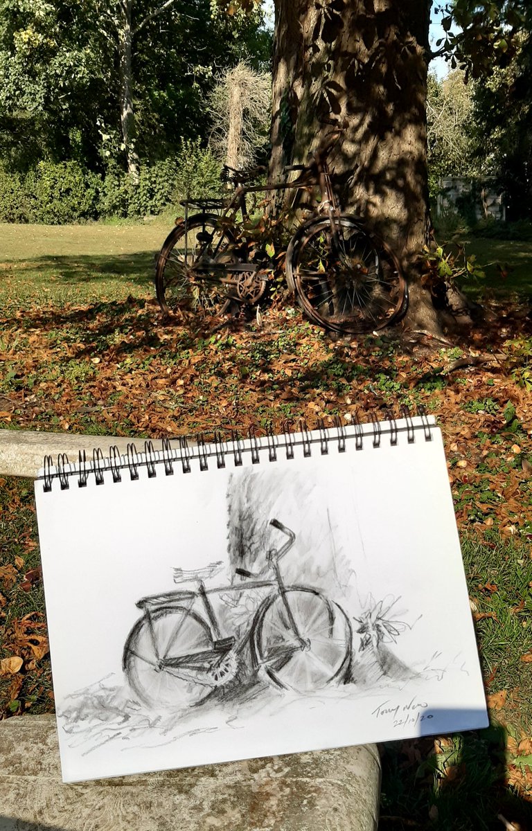 ArtofTonyNero's tweet photo. One more from a quick sketch session this week. #walkwithtony Have been meaning to draw the Norman Cross bike for ages, but will do a more detailed drawing soon ππ½#charcoal #drawing https://t.co/FiYmF1Xa4a