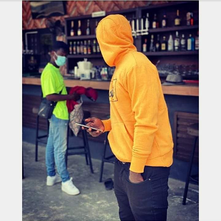 DarlingtonDl's tweet photo. Kicks square in shot! Lets Gang you up with one of Ghana's baddest female artiste today on Joy prime 4:30pm  #30minitzlive 🔥....@JoyPrimeTV https://t.co/As2qfIPuTw