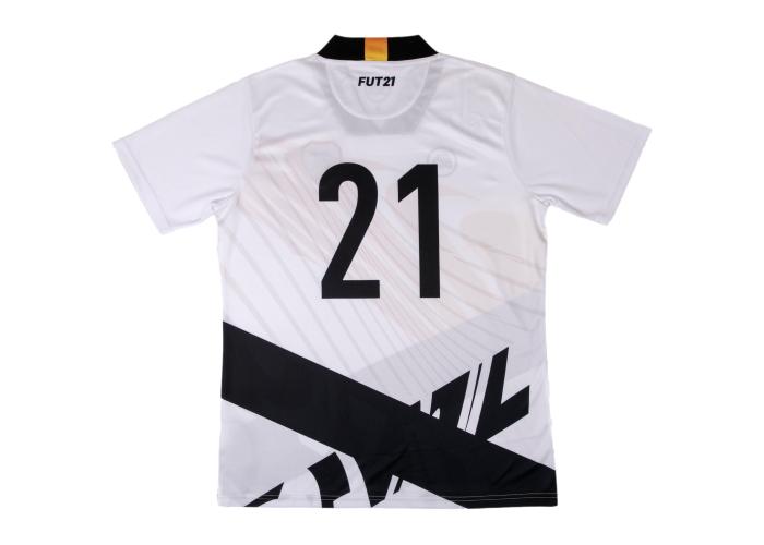 GAMEHalifax's tweet photo. #Fifa21 Ultimate Team Away Jersey is now available to preorder, ready for launch on October 6th! ⚽️

These always prove incredibly popular so get it preordered to avoid missing out 👕 https://t.co/TmwKeJwtSS