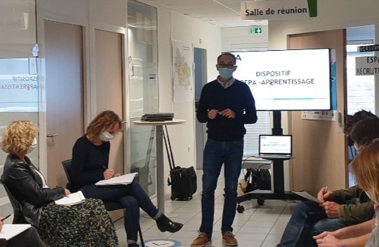 👉#CFAagricole Présentation Dispositif prepa apprentissage cfar-hdf.fr à Doullens 
👉Véritable partenaire des apprentis et des structures d’accueil, il s’engage pour le secteur agricole d’aujourd’hui et de demain.
👉#TousMobilisés #1jeune1solution