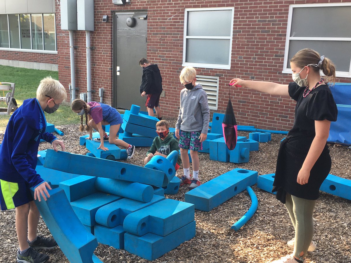 MPHScienceDept's tweet image. When less is more....when I step aside and simply urge students to design an experiment with their parachute person..engineering, team work, and creativity instantly arrive.