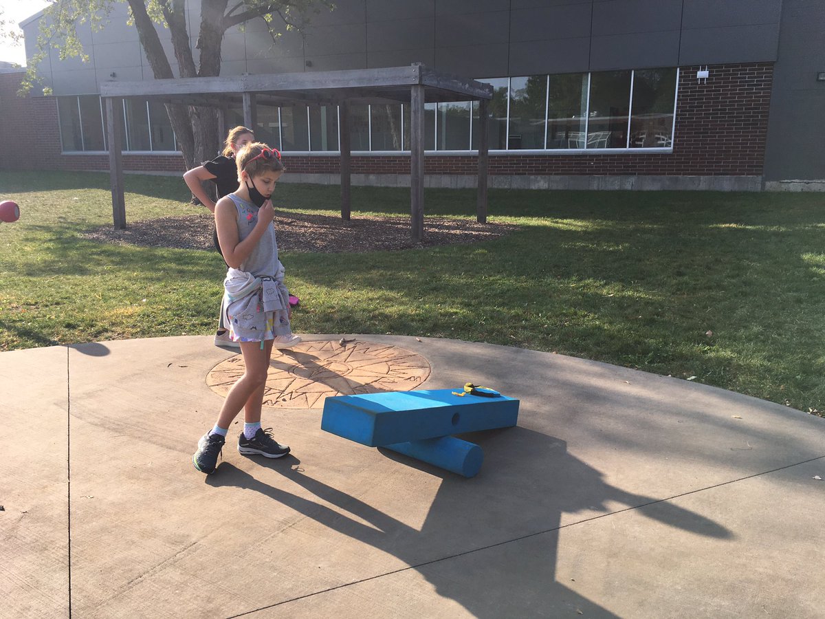 MPHScienceDept's tweet image. When less is more....when I step aside and simply urge students to design an experiment with their parachute person..engineering, team work, and creativity instantly arrive.