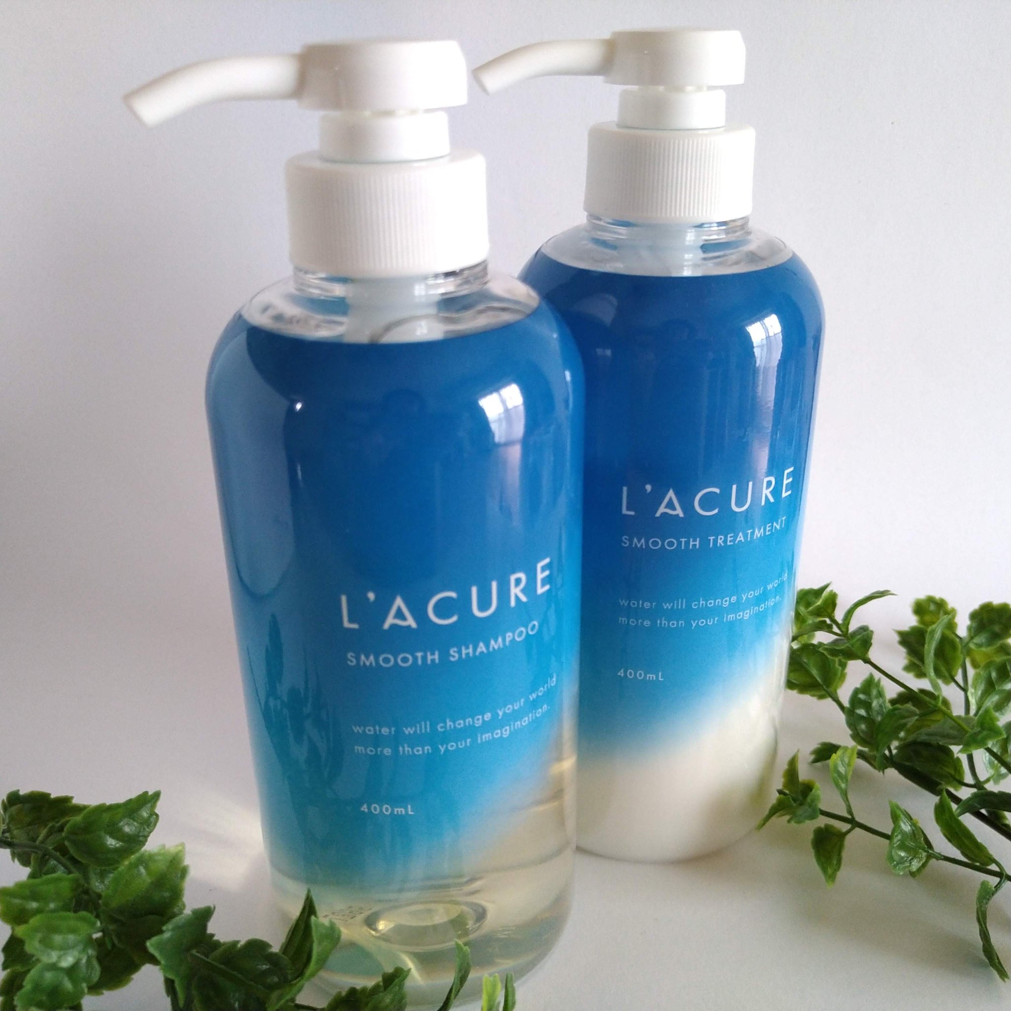 Yolo ラキュア Lacure ラキュアスムースシャンプー ラキュアスムーストリートメント ロフト 髪のプロが作ったサロン品質を手頃なお値段で実現した L Acure ラキュア 使ってみて一週間ほどですが 剛毛 クセ うねりの三重苦のわたしの髪にも相性