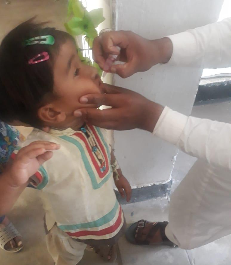 RwpVForce's tweet photo. Polio Campaign 👣 at UC Noor Dolal &amp; UC Kuri Dolal

Rawalpindi V-Force Rep Fahad Saeed Janjua UC 48 with the Polio Team are carrying out door-to-door immunization of children up to 5 years of age in an efficient manner 👩‍⚕️

Health Department ⚕️ || Rawalpindi V-Force https://t.co/BHJ1TemrWg