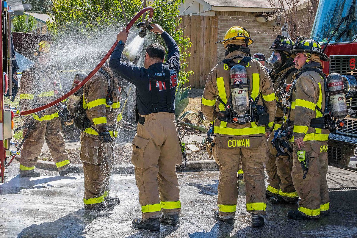 healthyfirefig's tweet image. Firefighters are often perceived as heroes. This perception can lead to feeling invulnerable and denying risk. However, no one is immune to serious illness. It's up to YOU to do what you can do to reduce the risks related to occupational illnesses. #HealthyFirefighters