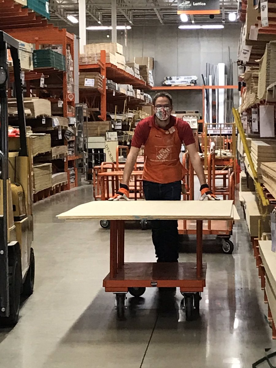 Thank you Adam for working Safe and gloving up!! #3204thewin #safetyselfieNP <a href="/matt09942067/">Matt</a> <a href="/kevin_mandigo/">Kevin Mandigo</a> @MattWorkmanTHD <a href="/KellyConnors7/">Kelly Connors</a>