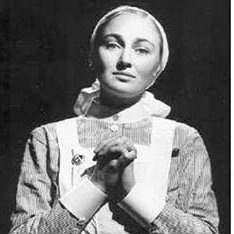 Cover star of the Guild Calendar 2021 is Nurse Mazie Calcutt, the face of Barts Hospital’s 1939 fundraising appeal. The Calendar’s images show the great hospital at work in times of celebration and times of trial. tinyurl.com/y6ocxt2v